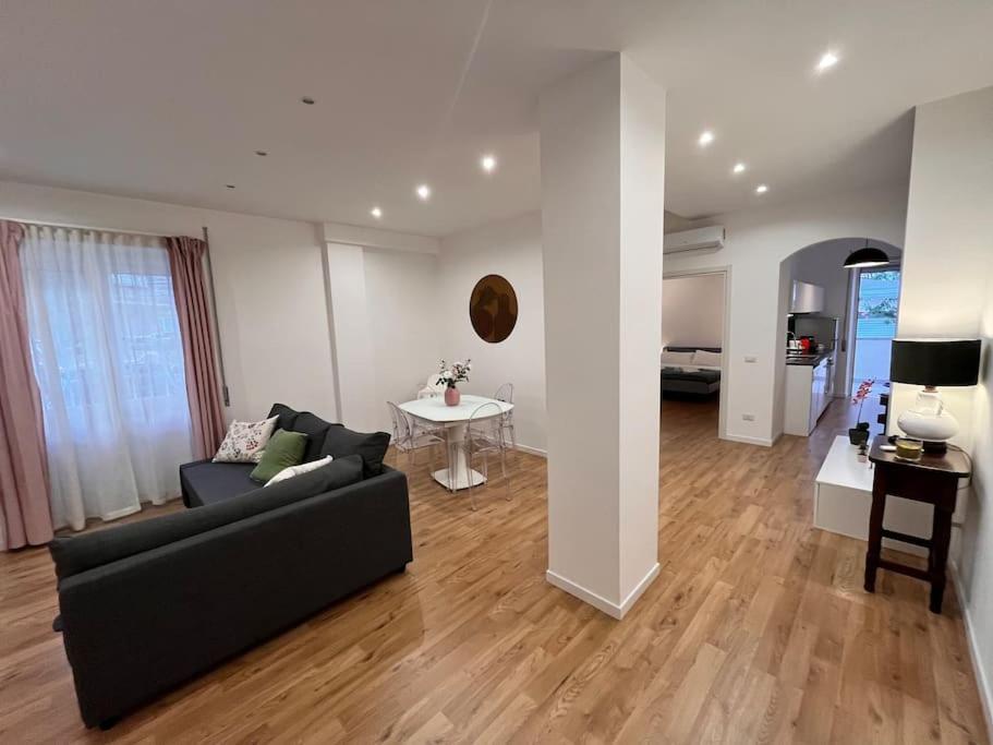 La Casa Di Lillidu - Napoli Most Exclusive Area Apartment ภายนอก รูปภาพ
