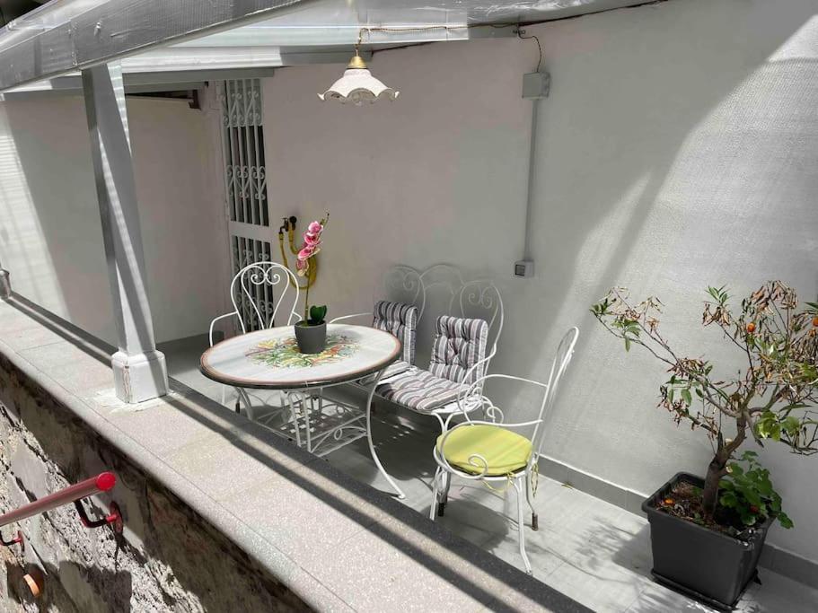 La Casa Di Lillidu - Napoli Most Exclusive Area Apartment ภายนอก รูปภาพ